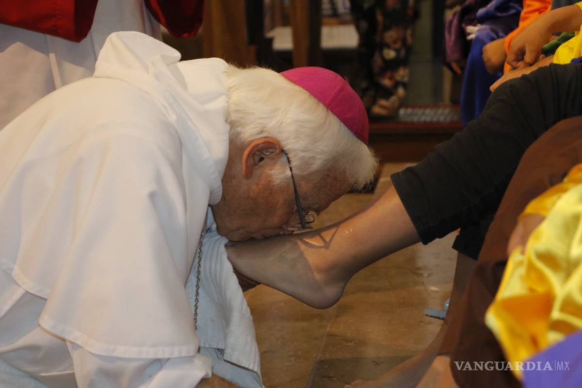 $!Pide obispo de Saltillo salir en defensa de los migrantes