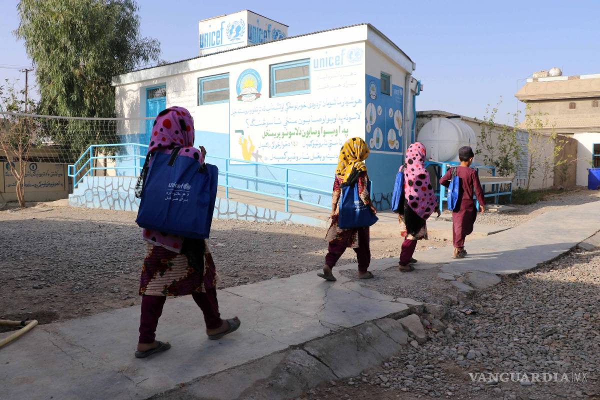 $!El veto afecta a los grados de 7mo a 12mo, a los que asisten las alumnas de 12 a 18 años.