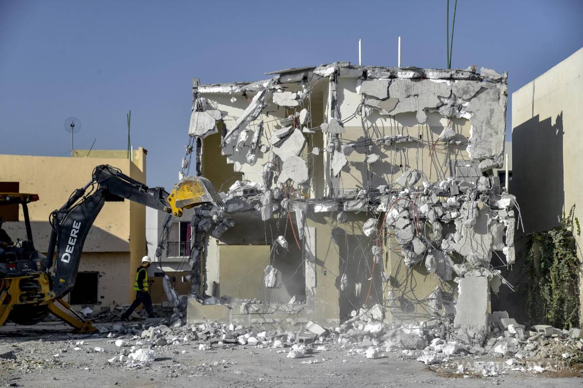 Más de medio año después, inicia reconstrucción de casas dañadas por explosión en Saltillo