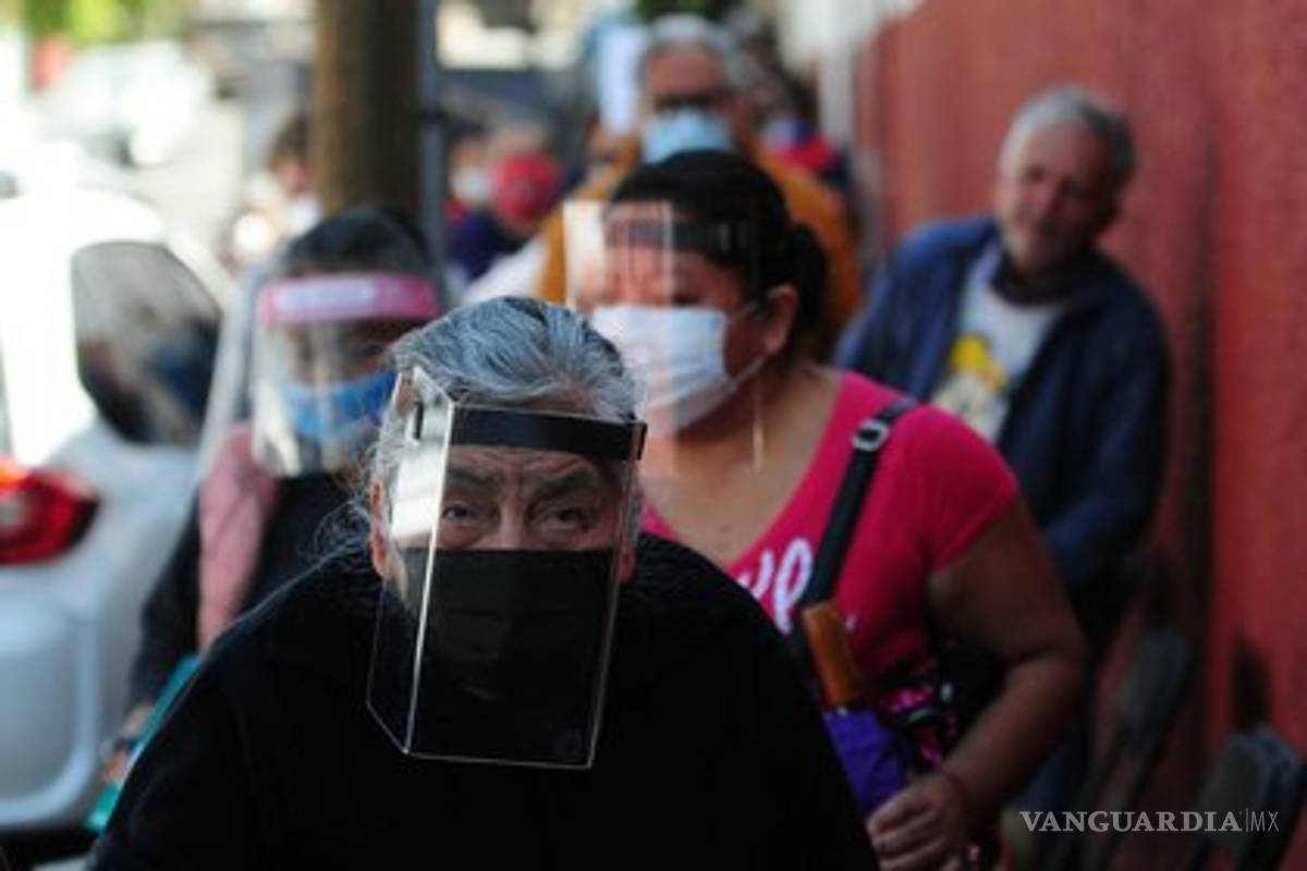 INAI pide no fotocopiar ni fotografiar identificaciones de quienes acudan a vacunación por COVID-19