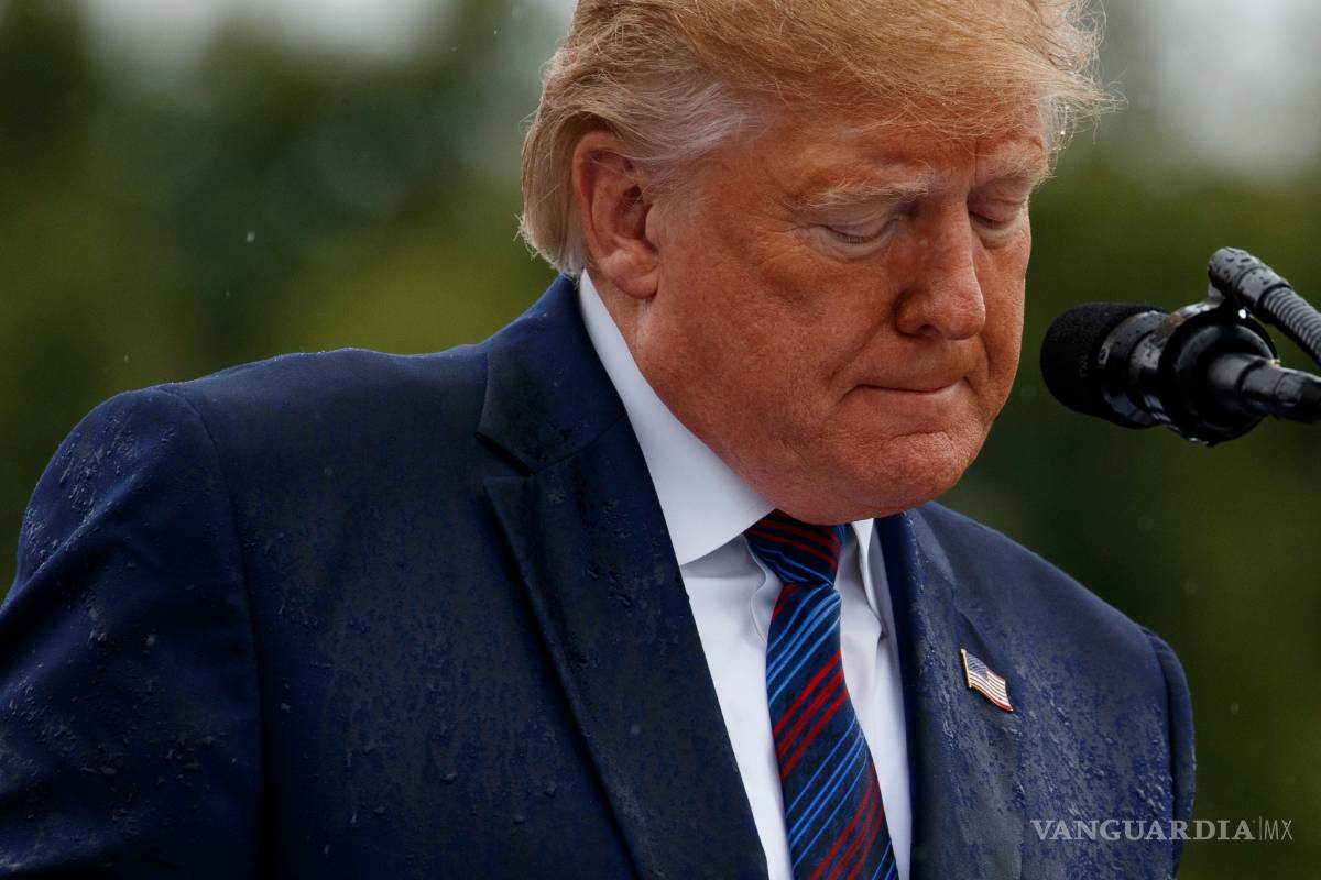 Trump se enfrenta ante una amenaza como nunca antes y asegura que proceso en su contra equivale a una traición