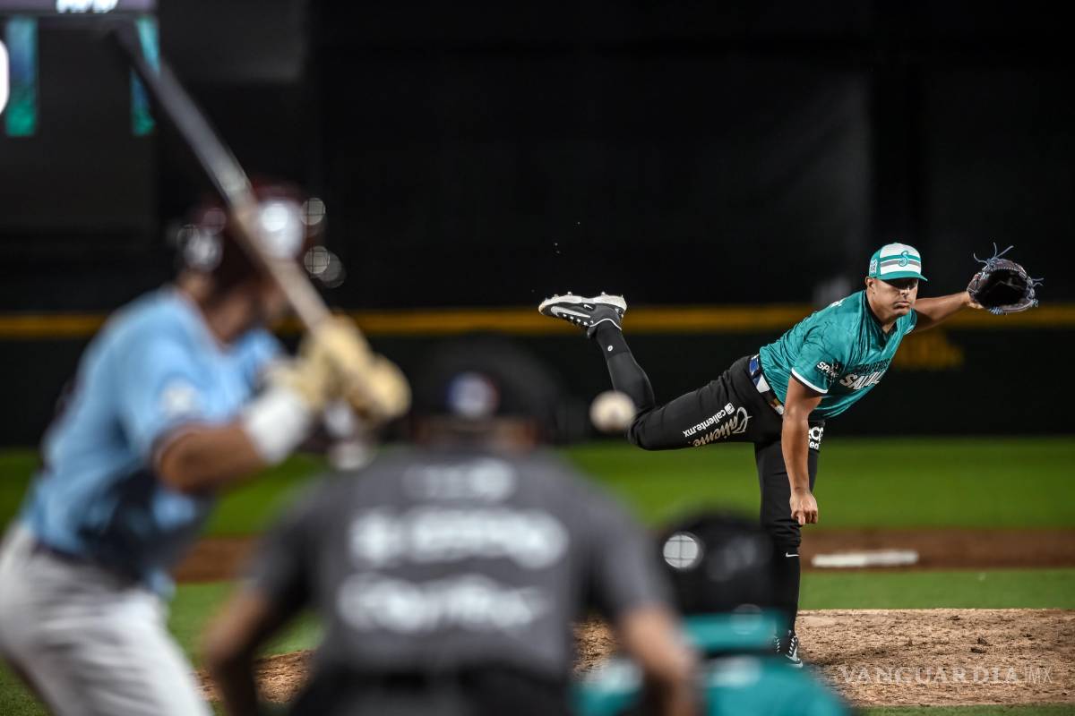 $!Saraperos de Saltillo se enfrentó a Unión Laguna en el primer juego del Año en el estadio Fco. I. Madero.