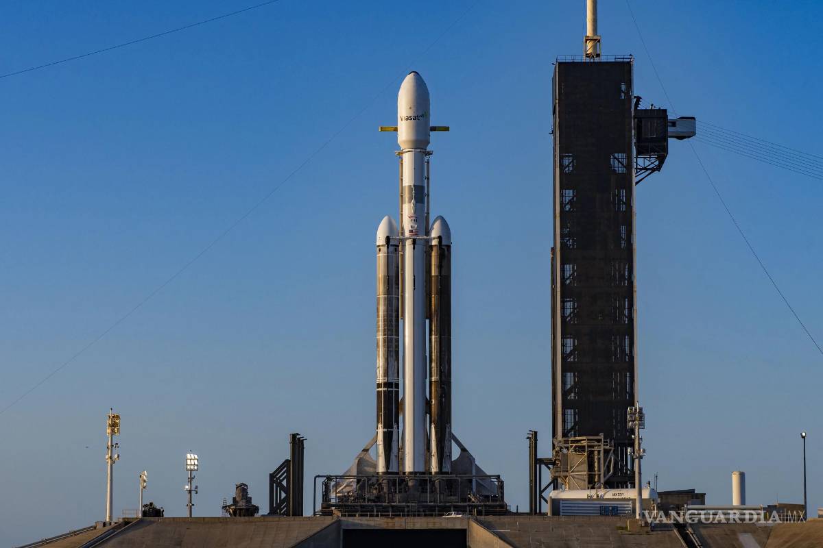 Intentarán por tercera vez poner en órbita cohete de SpaceX con satélites
