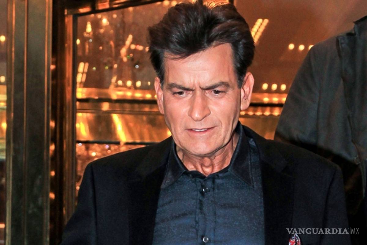 El asistente de Charlie Sheen relata su calvario con el VIH