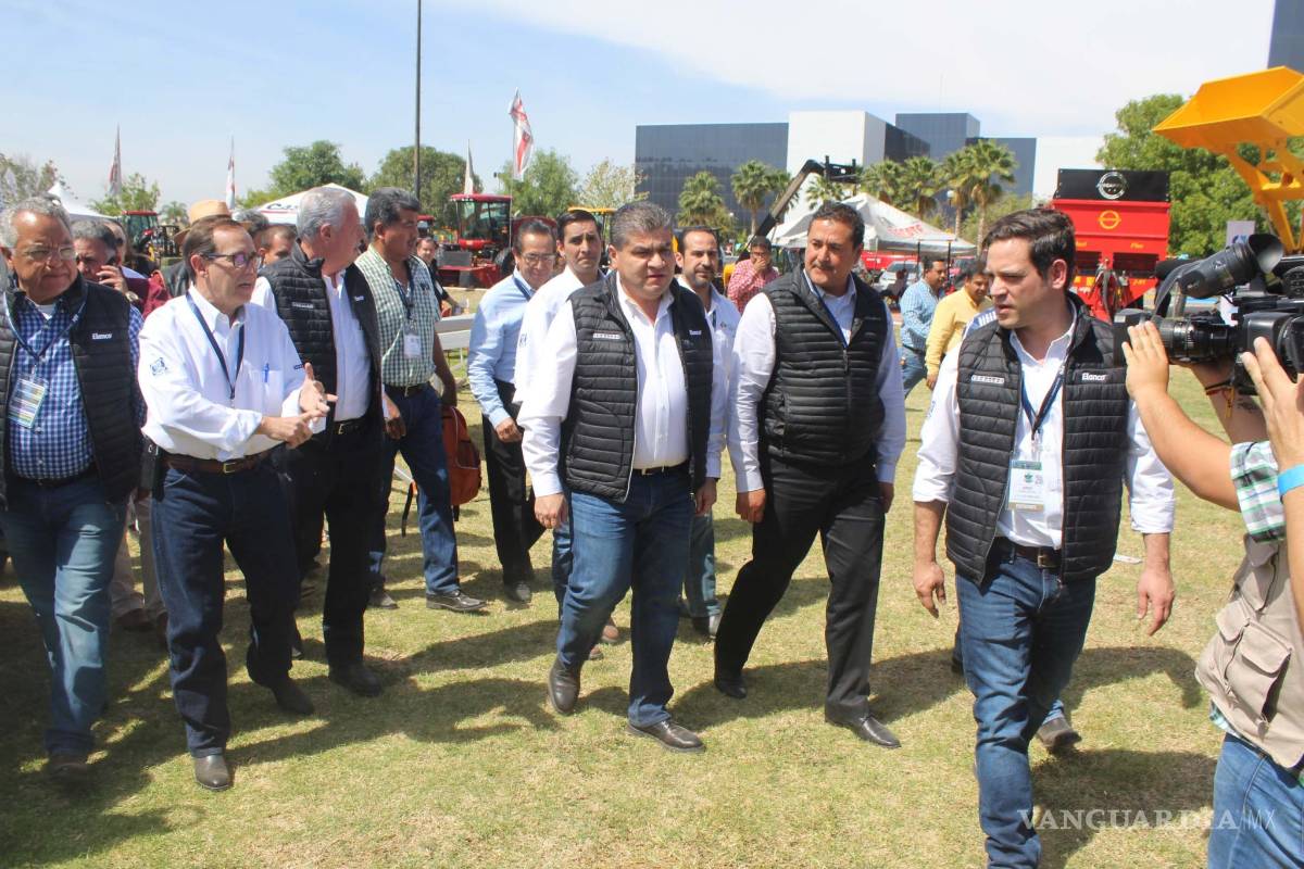 Inauguran Encuentro nacional de ganaderos lecheros en Torreón