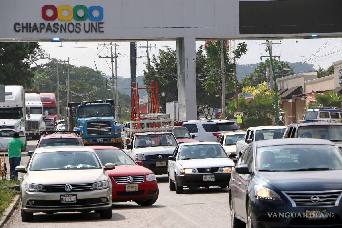 Maestros levantan bloqueos en Chiapas