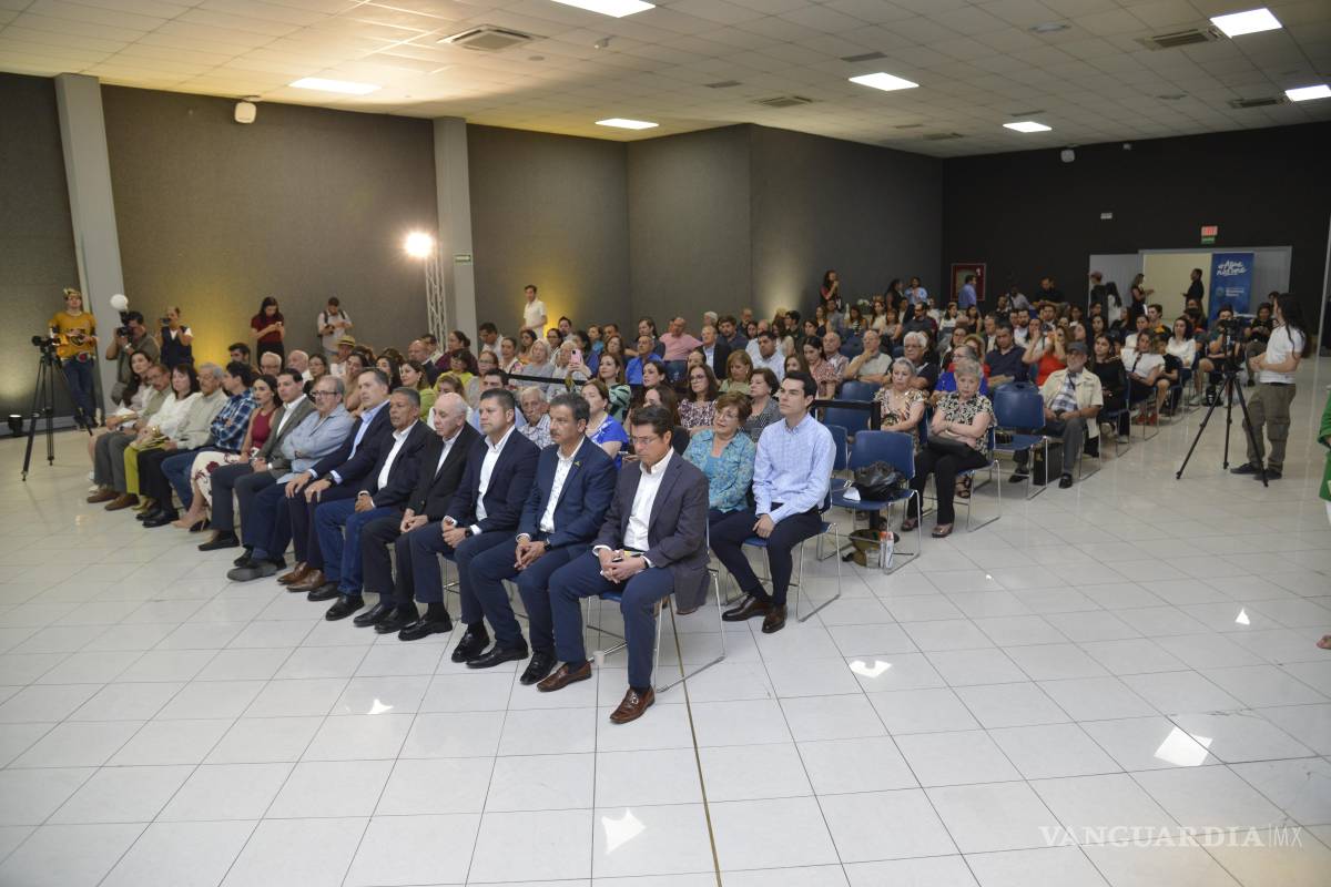 $!Los asistentes escucharon que si bien parte de la resposabilidad es de las autoridades, también lo es de los ciudadanos.