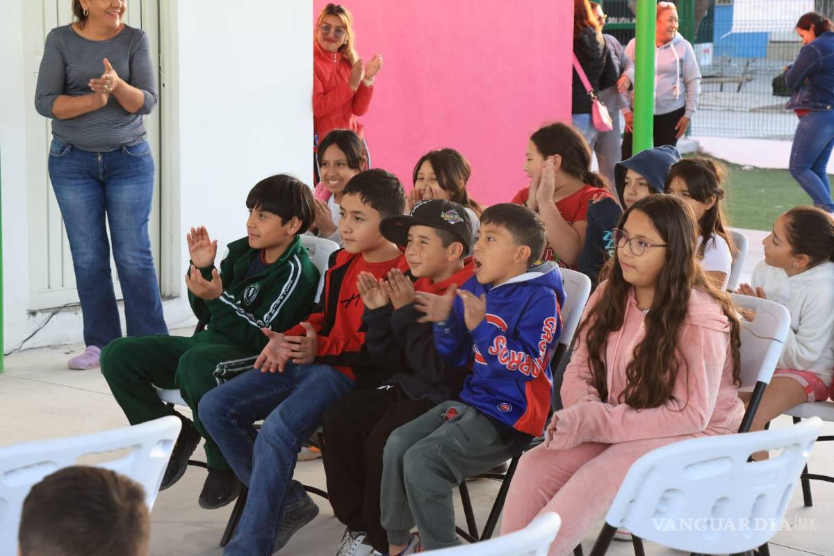 $!En la colonia Gustavo Espinoza Mireles, niñas y niños disfrutan de eventos completamente gratuitos.