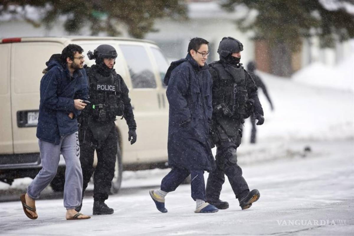 Atacante de mezquita en Quebec llamó antes al 911