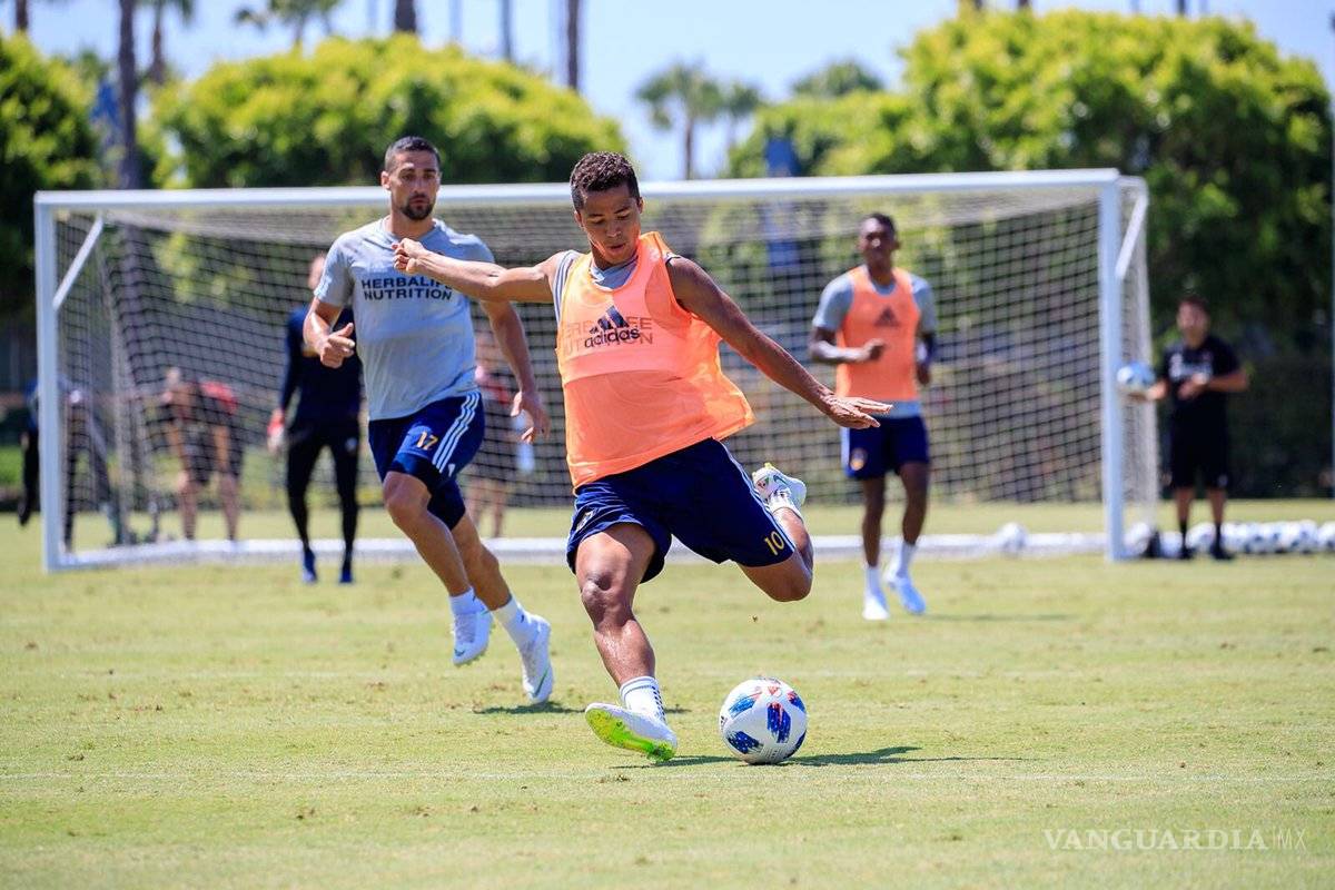 Ya salió un 'valiente' para fichar a Gio dos Santos...serían los Rayados de Monterrey