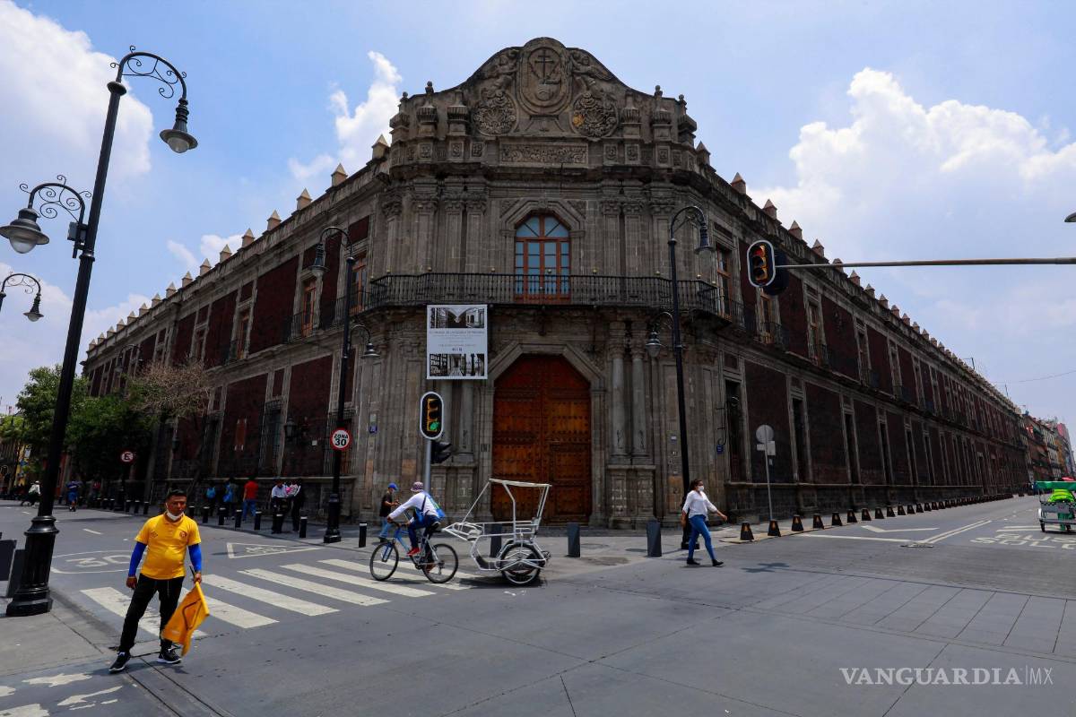 $!Vista general de una fachada de un edificio, en el centro histórico de la Ciudad de México. EFE/Carlos Ramírez