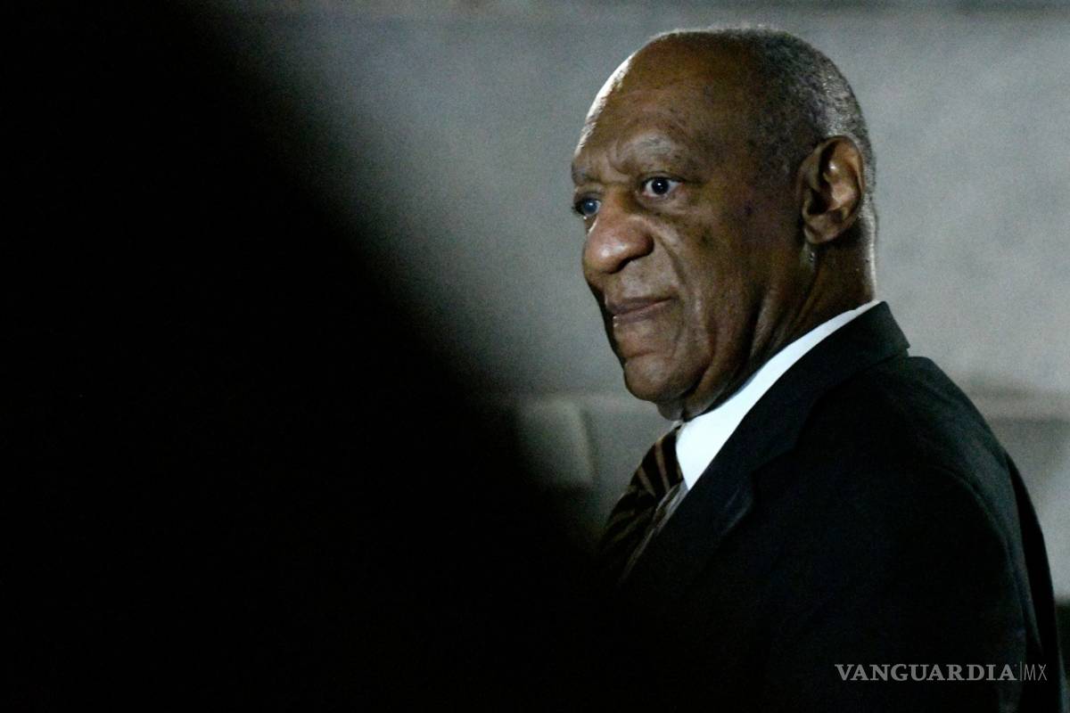 Sigue sin veredicto el caso de Bill Cosby; aumenta tensión