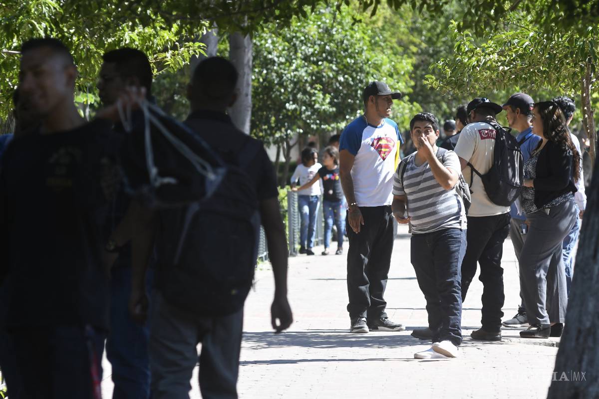 Convierten la Alameda de Saltillo en centro de reclutamiento; hacen a un lado las Ferias de Empleo