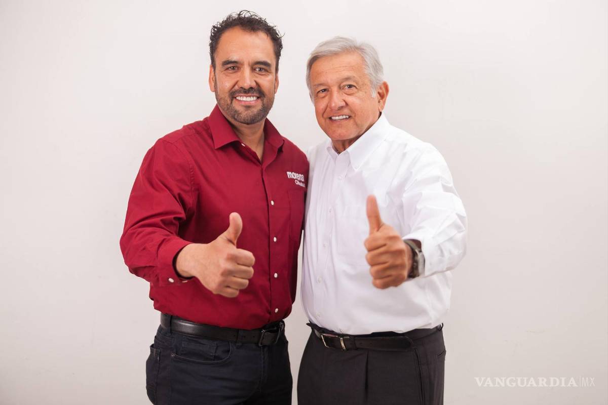 $!Juan Carlos Loera de la Rosa con el presidente. Una de sus muchas fotos en FB presumiendo su cercanía con AMLO.
