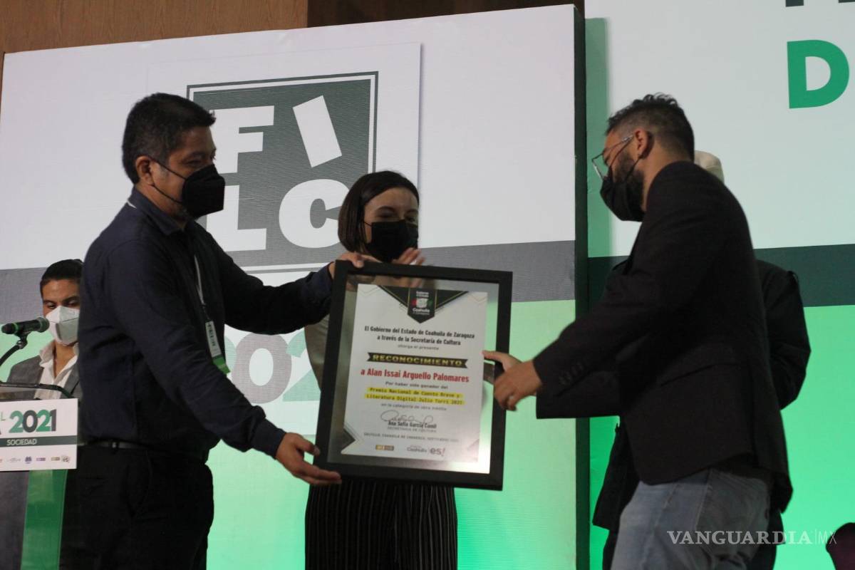 $!Entre charlas y confesiones, entregan Premio Julio Torri 2020-2021