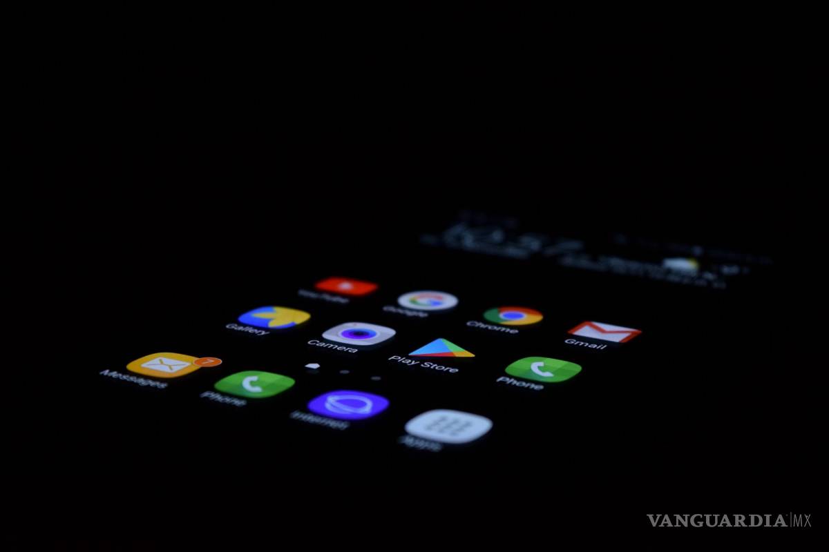 $!El teléfono les dará a nuestros hijos una sensación de independencia, aunque los localizadores telefónicos nos permitan saber exactamente dónde están.