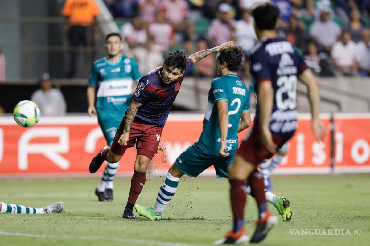 La 'Chofis' reaparece con Chivas y le da el triunfo ante Zacatepec