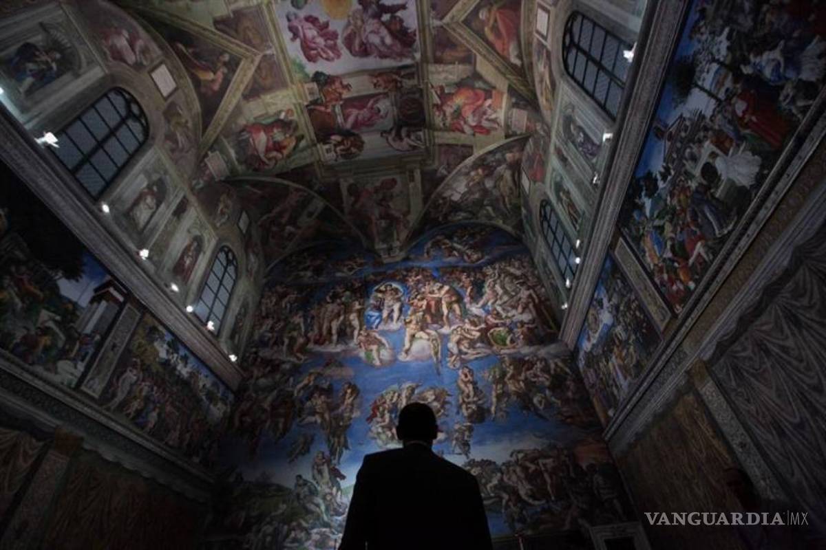 Dos millones de fotografías replican frescos de la Capilla Sixtina en México