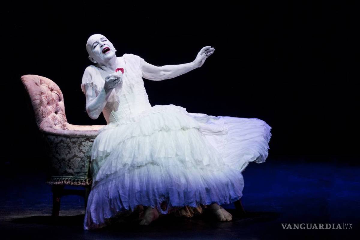 “Una vez que estoy en el escenario siento que no tengo edad”: Lindsay Kemp