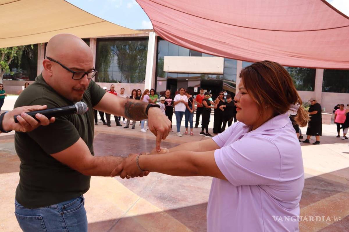 $!Decenas de mujeres se mostraron interesadas en aprender técnicas de defensa personal.