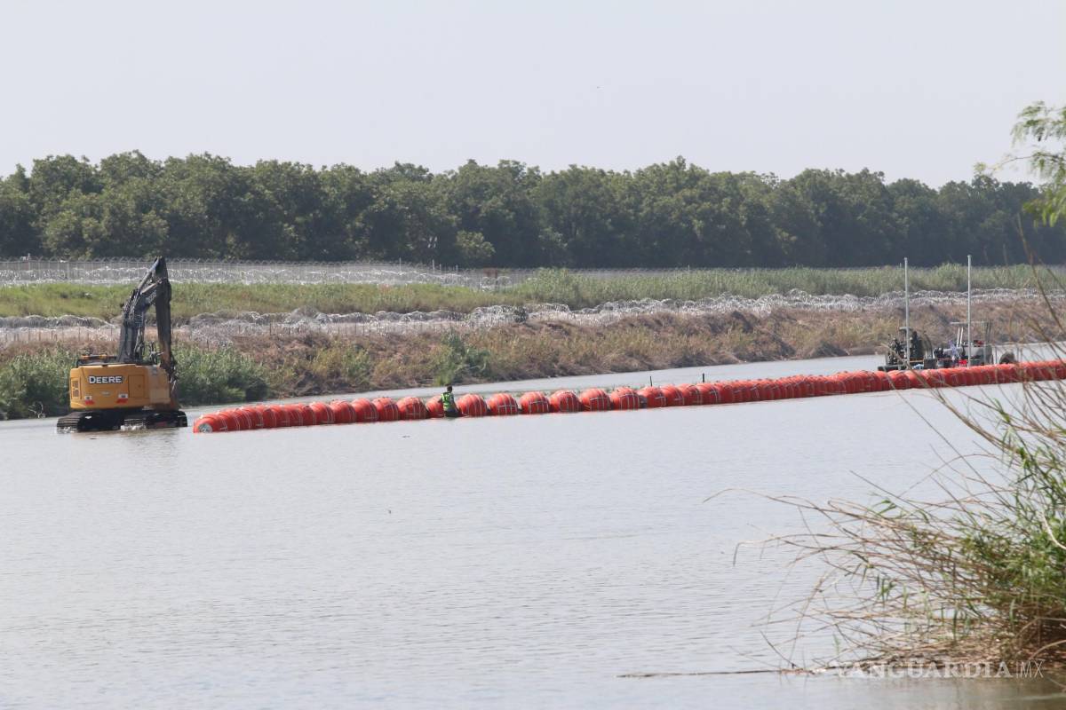 Instalados más de 300 metros de boyas en el río Bravo; buscan desalentar cruce de migrantes