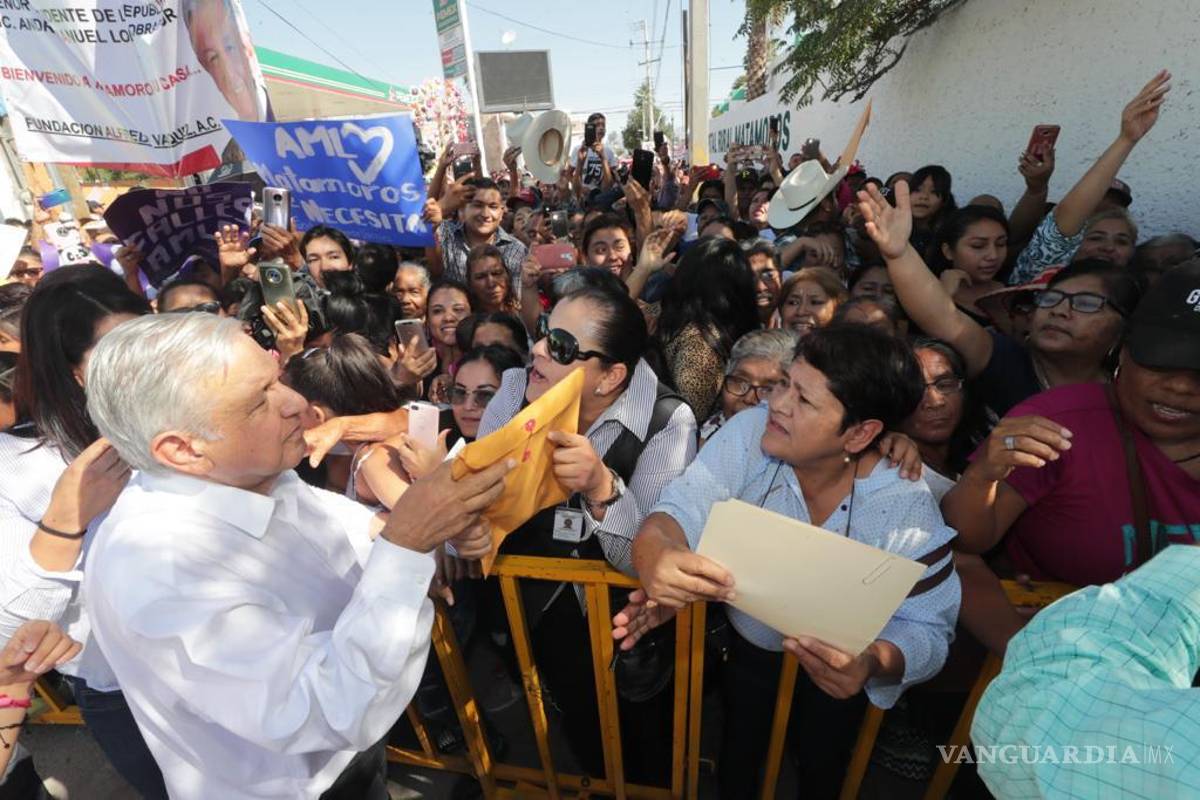 AMLO dice que “se anima” a construir otra clínica en Matamoros si lo ayuda Miguel Riquelme
