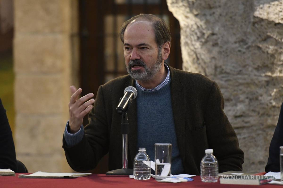 Monstruos del sueño y de la razón, entrevista con Juan Villoro