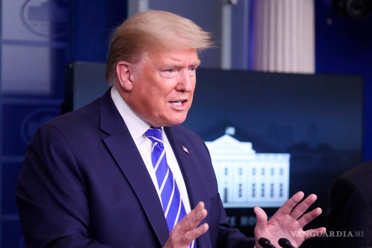 Autoridades sanitarias de Estados Unidos piden a la gente que no ingiera desinfectante tras sugerencia de Trump