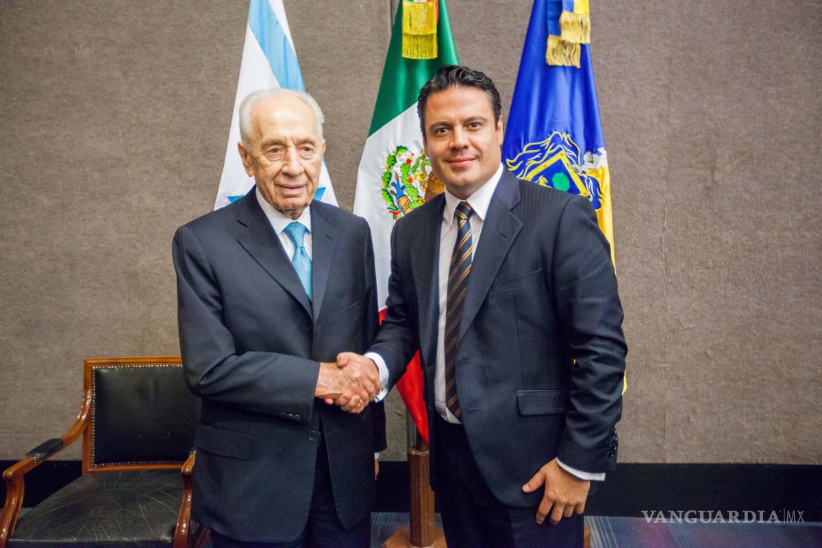 $!Jornada laboral debe bajar a 6 horas, propone Shimon Peres