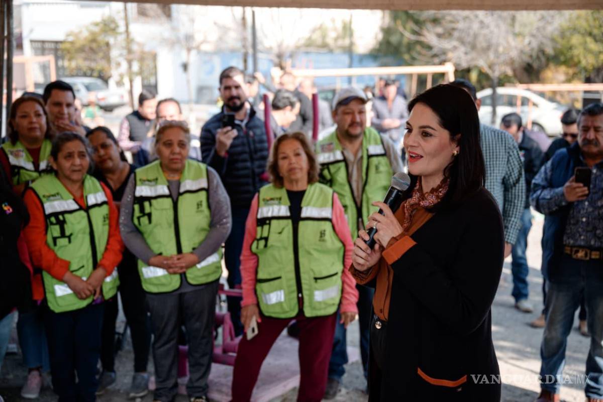 $!La diputada Luz Elena Morales destacó que el modelo impulsado por el alcalde permite que la ciudadanía decida directamente en qué proyectos se invierten los recursos públicos.