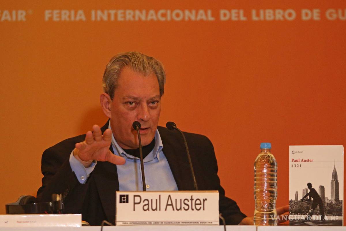 $!imagen del 25de noviembre de 2017. El escritor estadounidense Paul Auster, ofreció una conferencia de prensa en el marco de la FIL de Guadalajara.