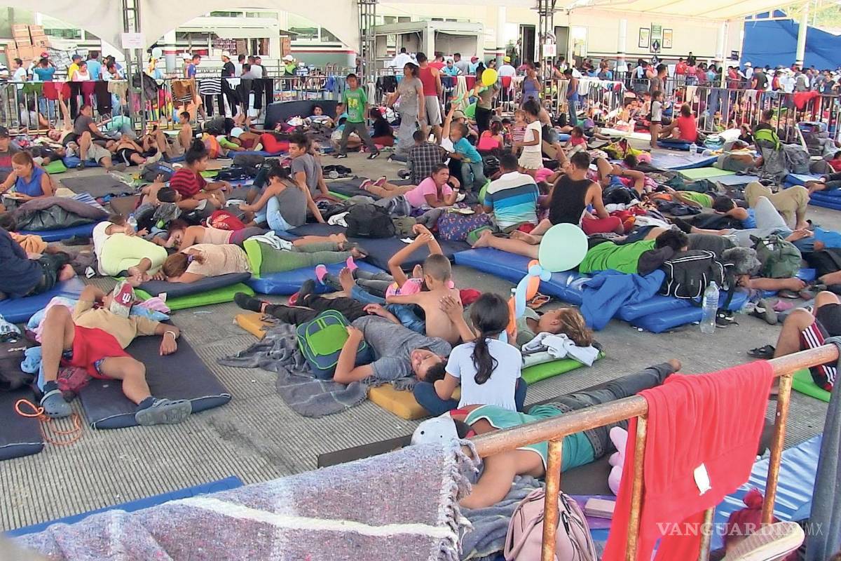 El instituto Nacional de Migración contrata chárteres para trasladar migrantes