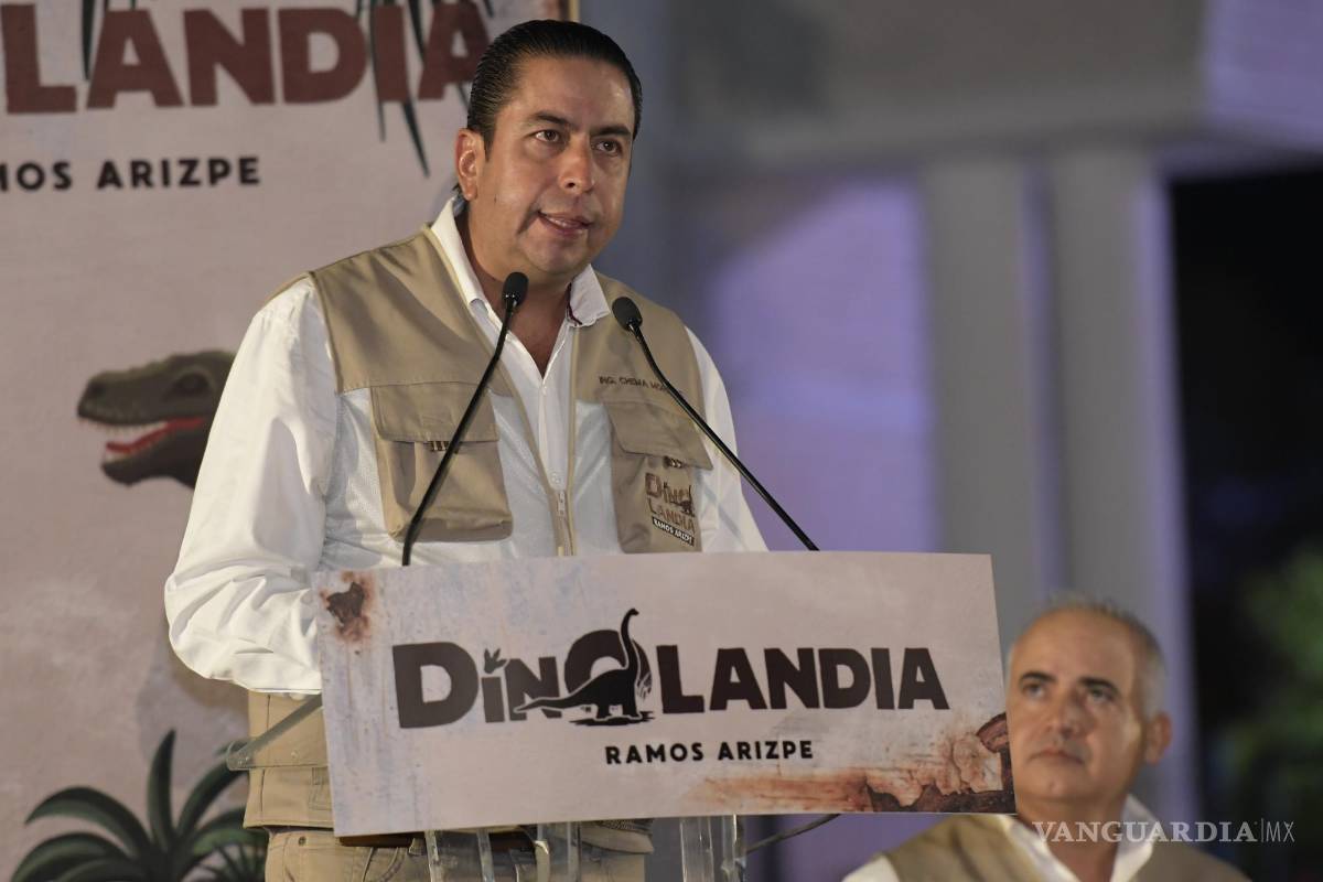 $!El edil de Ramos Arizpe dijo que otra disposición para los nuevos desarrolladores de vivienda es que se integren a los colectores de la red de drenaje, para que el 100 por ciento del agua de uso doméstico pueda ser tratada.