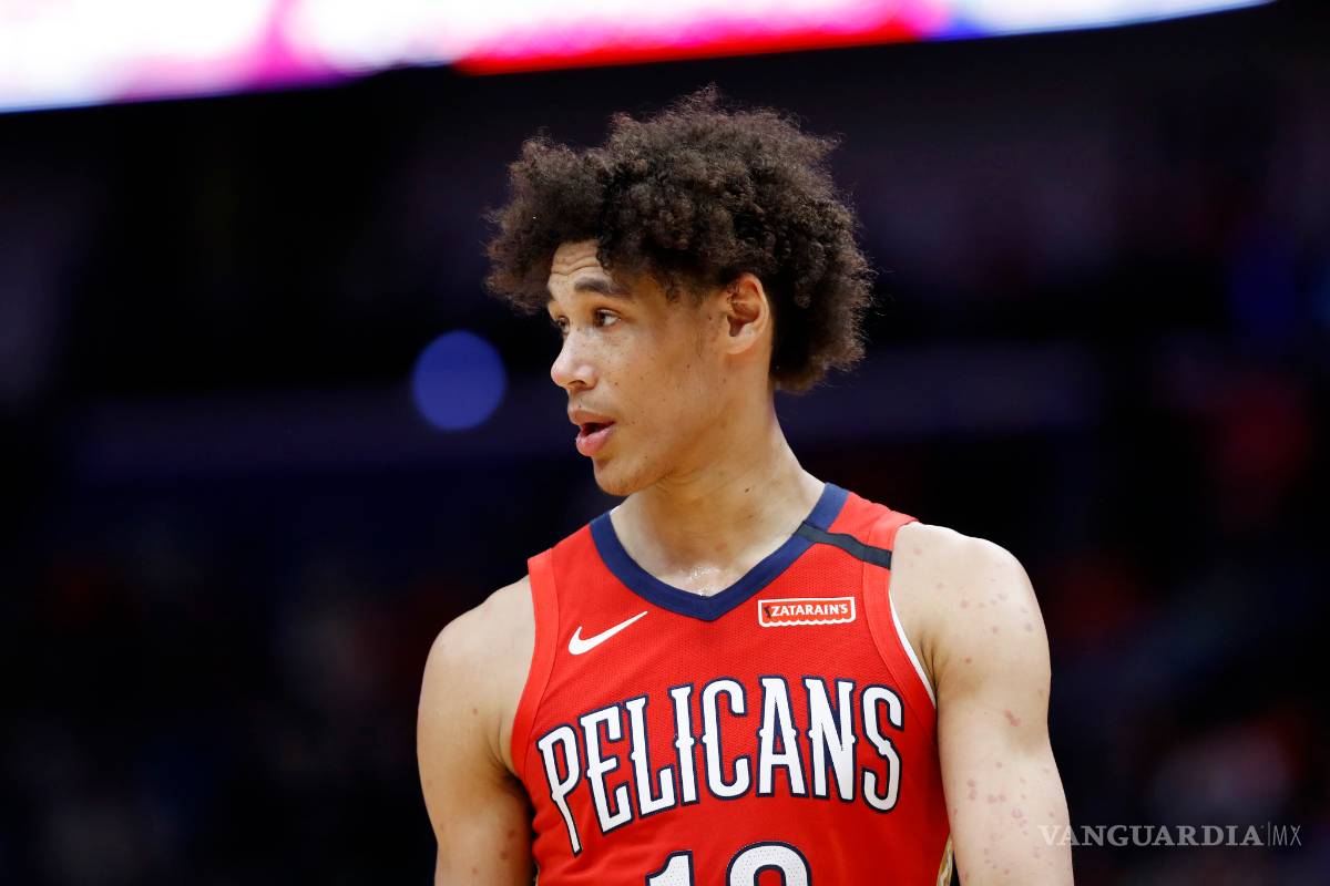 Jugador de Pelicans de la NBA es arrestado tras pelear contra policías
