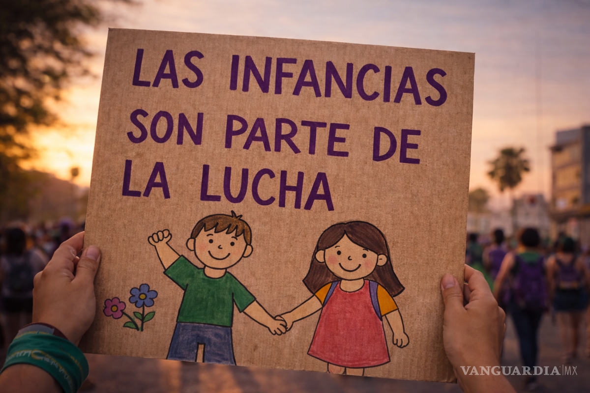$!Un 8M desde el borde: acompañé a mi hija a una marcha feminista de Saltillo