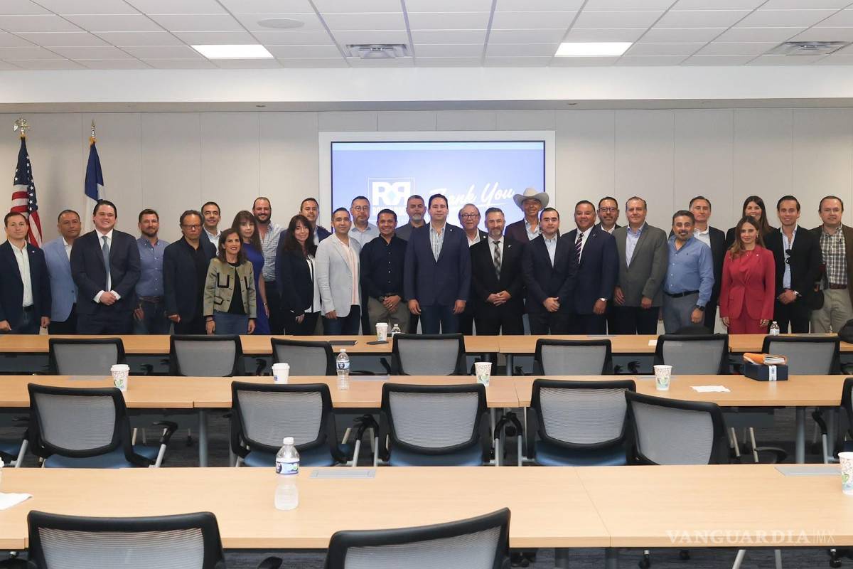 $!Empresarios de Saltillo y Texas participaron en el encuentro para analizar alianzas comerciales, proveeduría y cadenas de suministro.