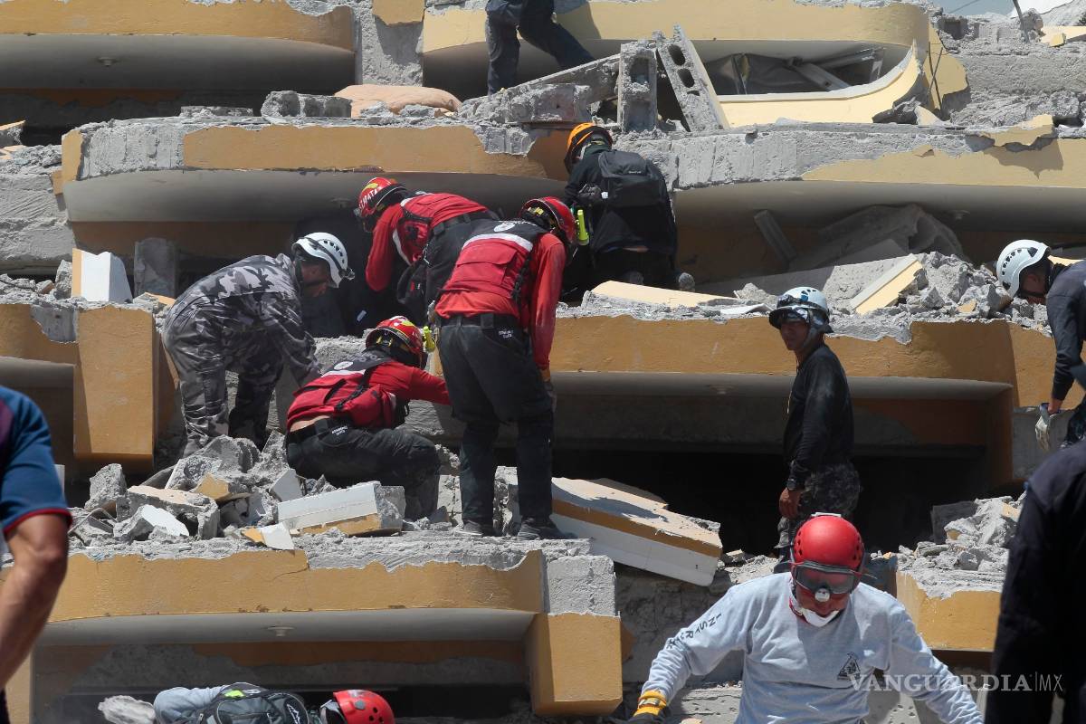 Fuerte réplica de 6.0 sacude zona del sismo en Ecuador