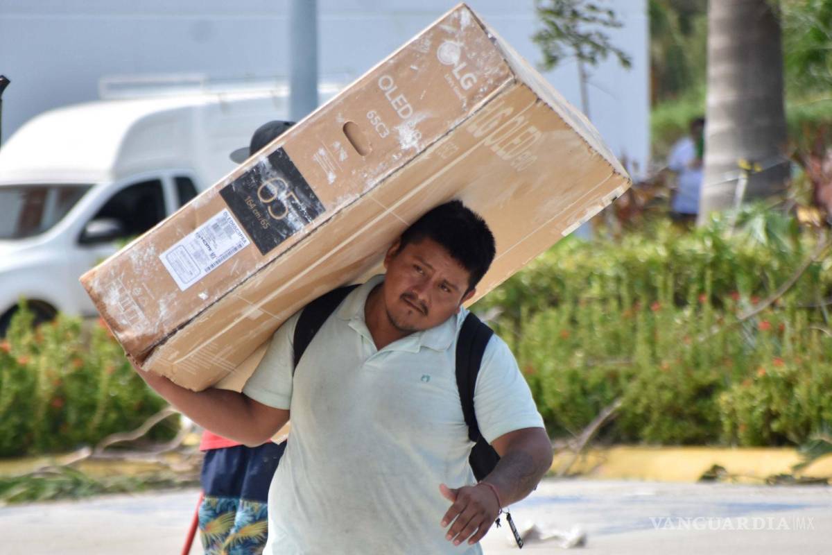 $!Debido a la rapiña, tiendas departamentales y de conveniencia han sido saqueadas casi en su totalidad.
