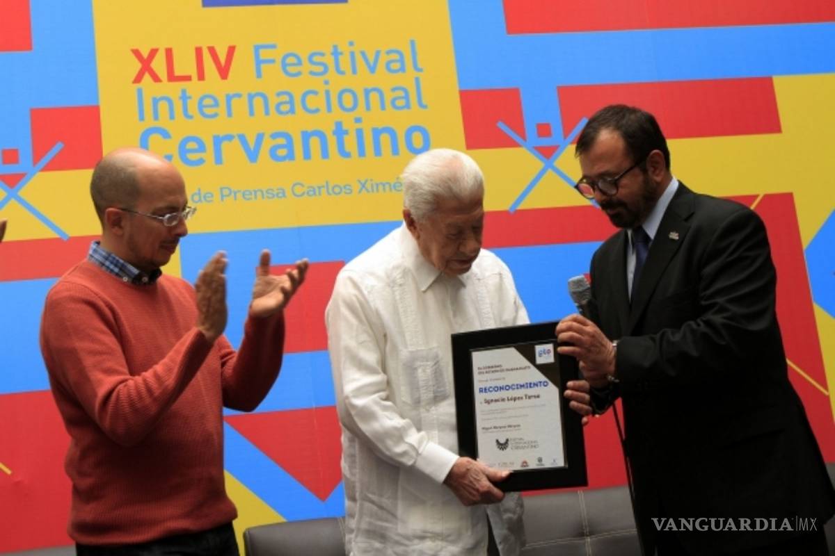 Llevo 68 años gozando y divirtiéndome con mi carrera: López Tarso