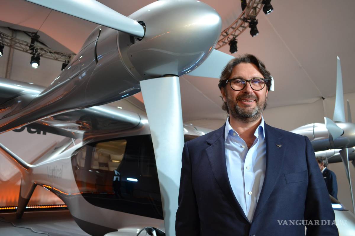 $!El consejero delegado de la compañía Vertical Aerospace, Stuart Simpson en Miami Beach, Florida.