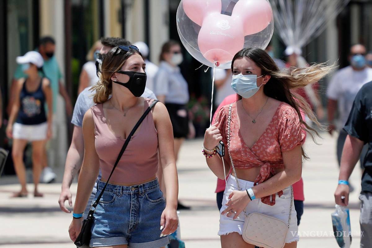 Ómicron no será última variante, advierten; “cuanto más circule, más riesgo de una nueva más mortal”