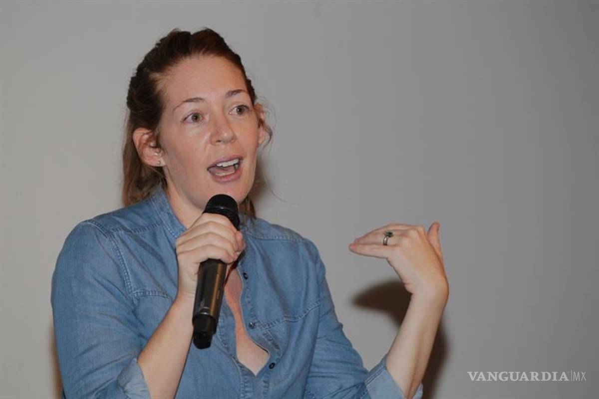 Asegura Elisa Miller que falta la voz femenina en las artes