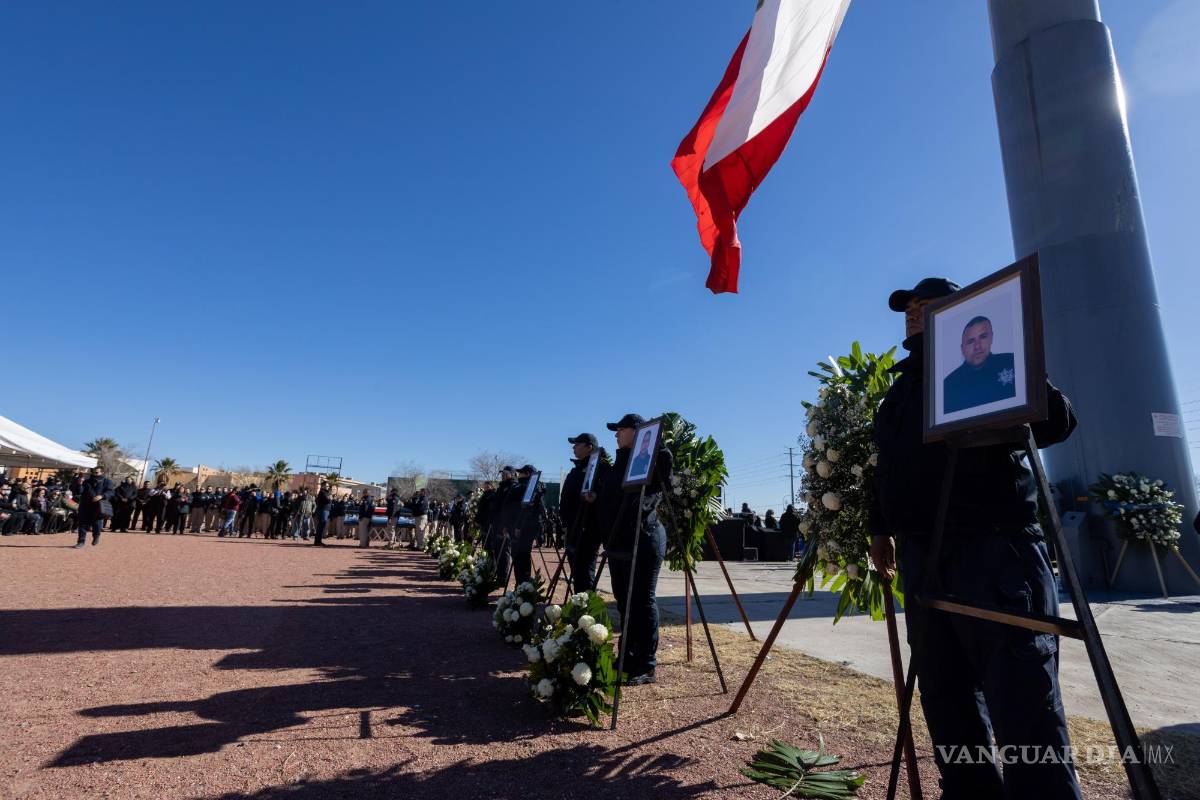 Homenajean a policías asesinados en Cereso número 3 de Ciudad Juárez