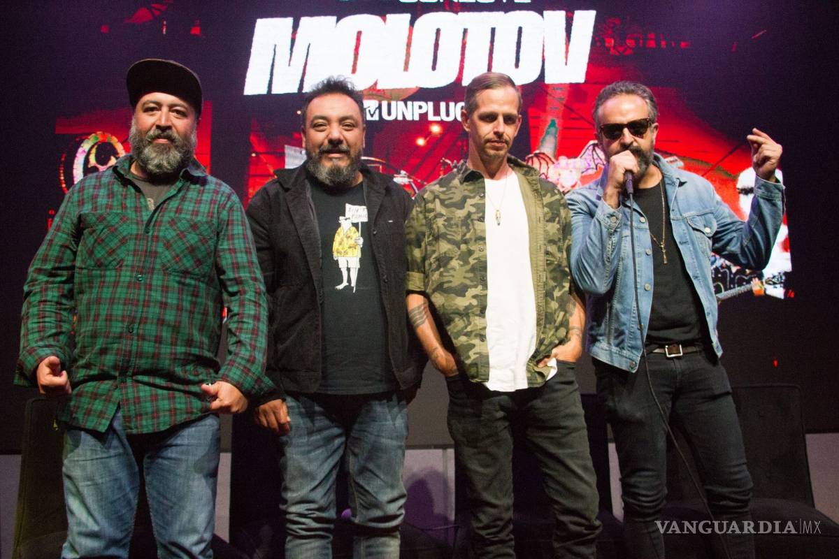 Molotov se mofa del diputado Fernández Noroña con un clip de 'Parásito'