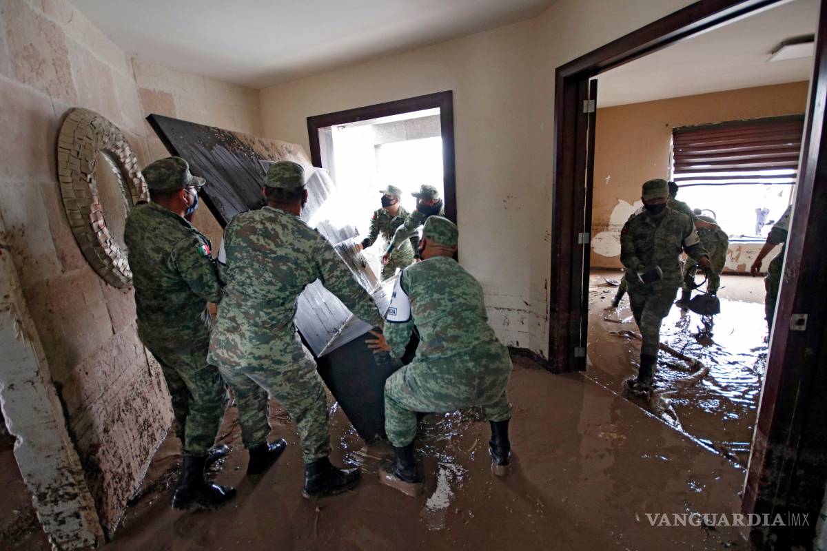 Ayuntamiento de Saltillo realiza trabajos de limpieza en el fraccionamiento 'El Campanario'