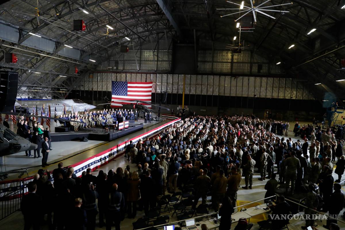 $!"El espacio es el nuevo dominio de guerra en el mundo"; inaugura Donald Trump la Fuerza Espacial