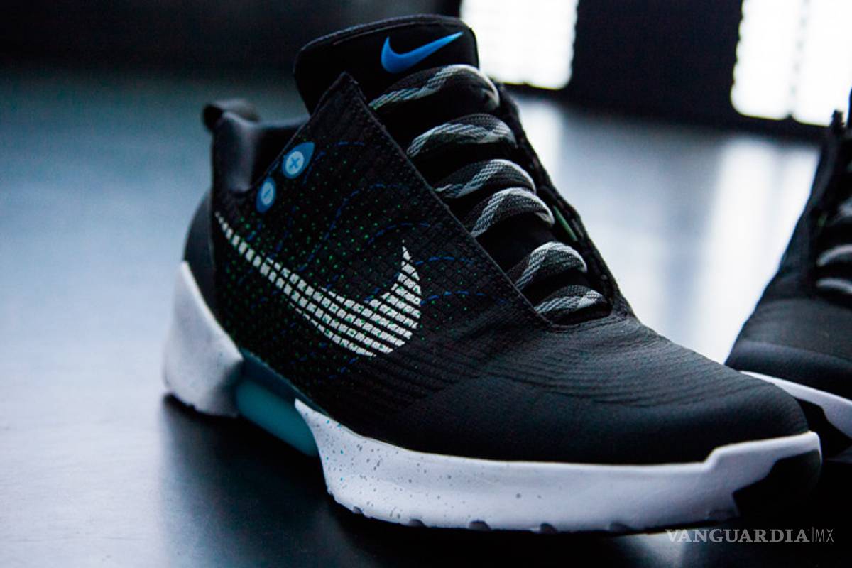 Nike ya vende los tenis que se atan solos, tipo 'Volver al Futuro'