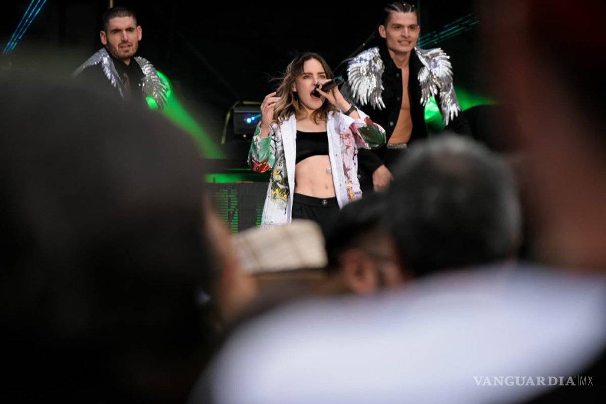 $!#AMLOFest fue completamente de Belinda