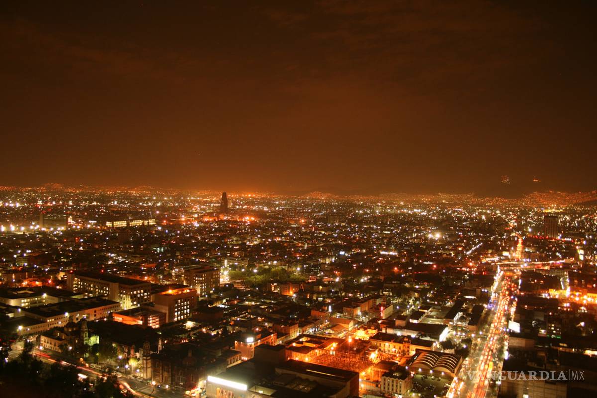 México registra los niveles más altos de contaminación lumínica del mundo, según experto