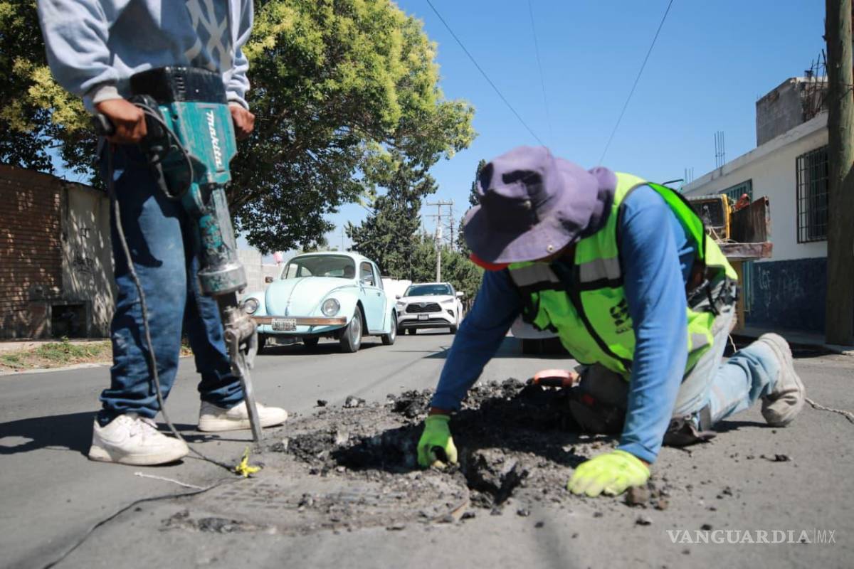 $!Las cuadrillas del programa “Aquí Andamos” realizan trabajos de mantenimiento y rehabilitación en distintos sectores.